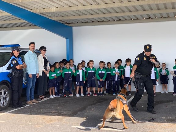 Jornadas de la Policía de Tías en el colegio Rafael Cedrés