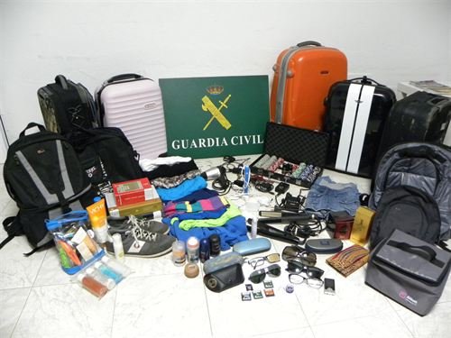 Objetos recuperados por la Guardia Civil de San Bartolomé