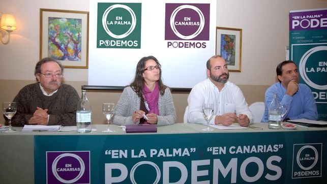 Imagen-Palma-Podemos-Canarias-secretarias_EDIIMA20150208_0151_13