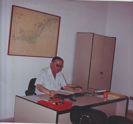 Aureliano Montero en su oficina del Puerto 001