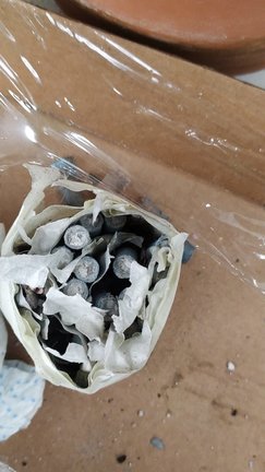 Artefactos explosivos lanzados en Titerroy