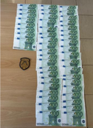 8.800 euros falsos