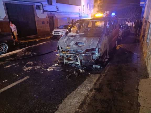 Vehículo incendiado en Arrecife