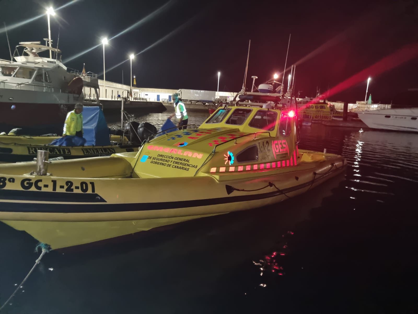 Cadáver rescatado en aguas de Puerto Calero 2