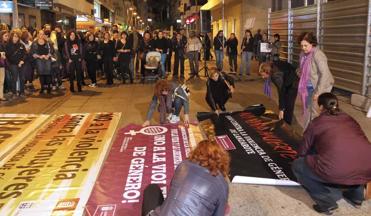 Actos en el Día contra la Violencia a la Mujer