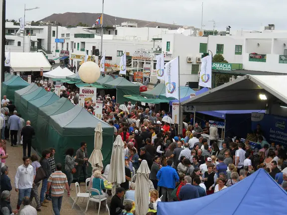 Afluencia de público a la III Feria del Queso