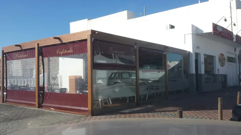 Terraza de la Cafetería &#34;San Antonio&#34;