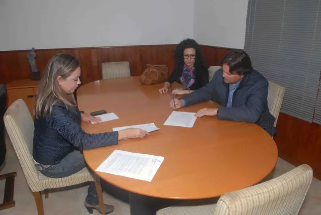 FIRMA CONVENIO 1