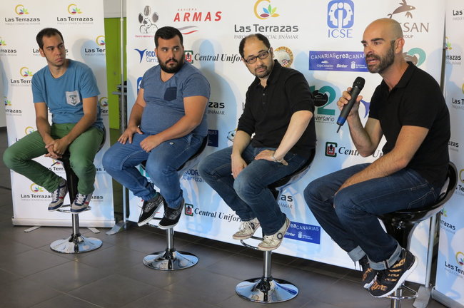 De iz a dcha, Aarón Gómez, Kike Pérez, Jordi Sánchez y Mingo Ruano, protagonistas de El Trámite.