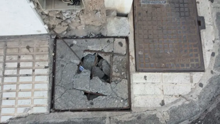 Calles destrozadas en Puerto del Carmen