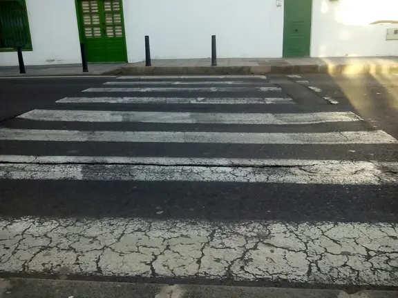 Calle Tenderete, agrietada 2