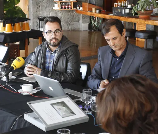 Echedey Eugenio presentando el MIAC Castillo de San José