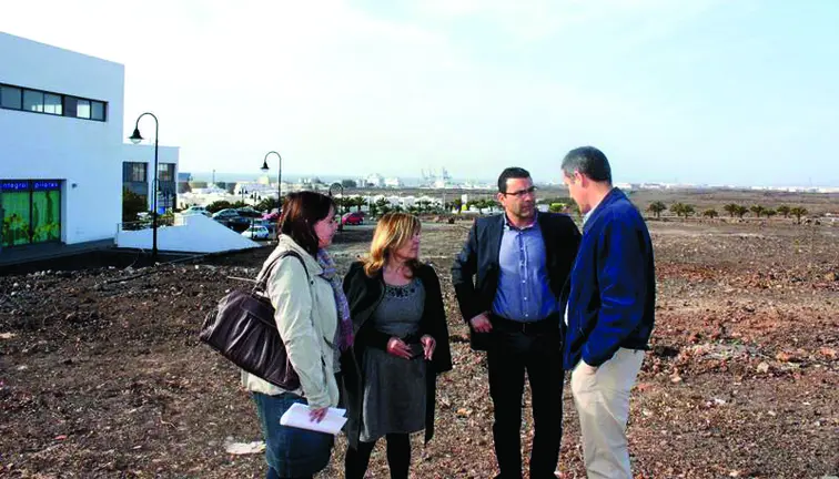 parcela centro salud costa teguise