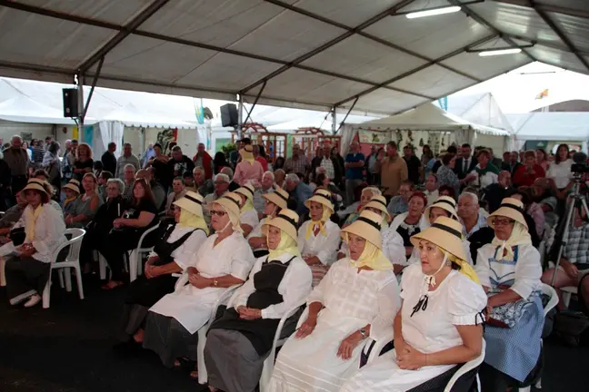 Homenaje a las mujeres artesanas de La Graciosa (11)