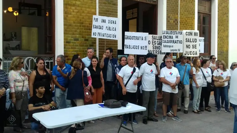 Concentración de la Mesa por la Sanidad 2