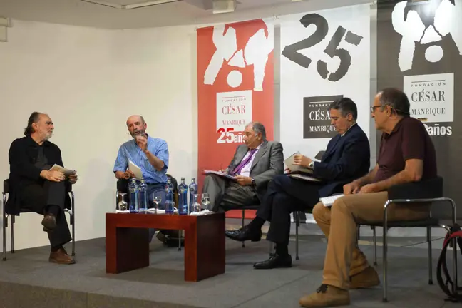 Mesa Redonda sobre la La Ley del Suelo