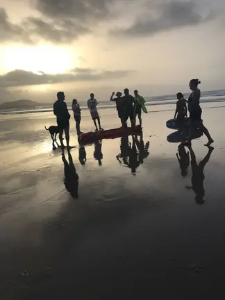 Rescate de un kitsurfista en Famara