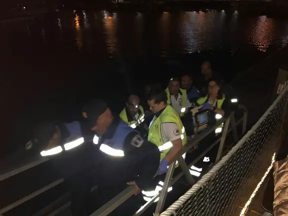 Un vehículo cayó al mar en Puerto del Carmen 3