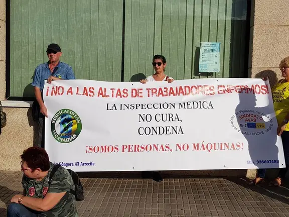 Concentración a las puertas del INSS