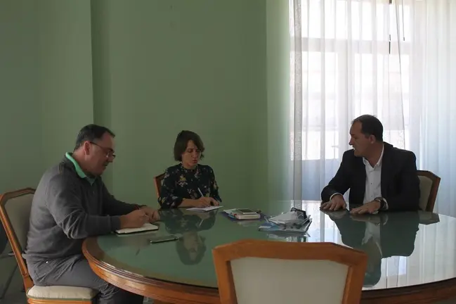 Alcaldesa de Arrecife con responsables de Clece