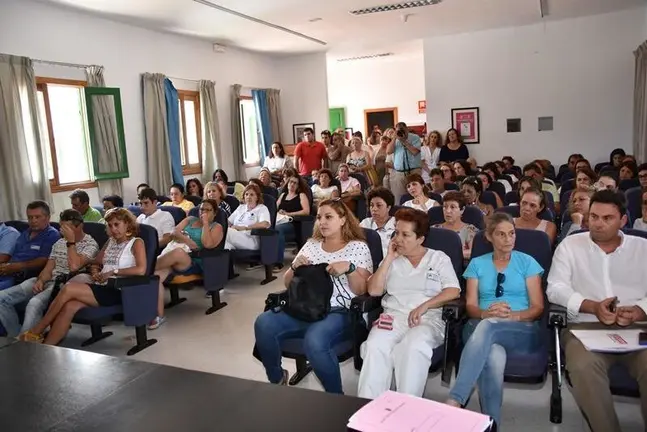 Reunión de trabajadores del Hospital Insular con representantes de Cabildo y SCS