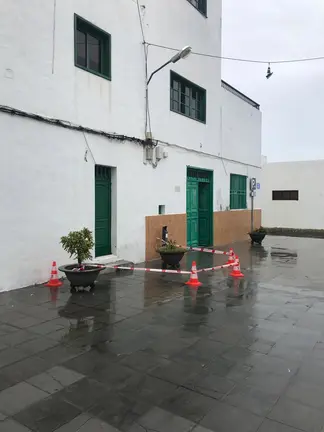 Incendio de un cuadro de luz en Altavista
