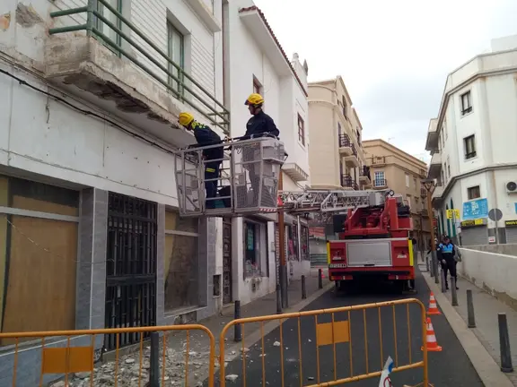 Los Bomberos interviniendo en vivienda de calle Francos