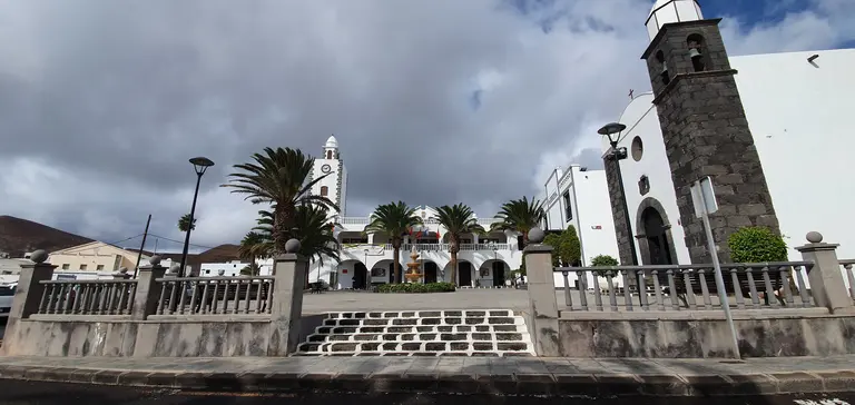 Fachada ayuntamiento de San Bartolomé