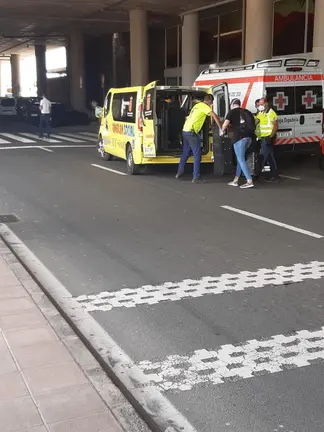 Uno de los pasajeros del avión en cuarentena