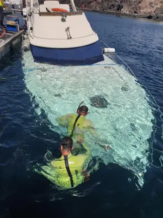 Embarcación hundida en Puerto del Carmen