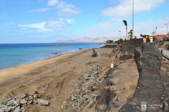 Muro de escollera de Playa Grande 2