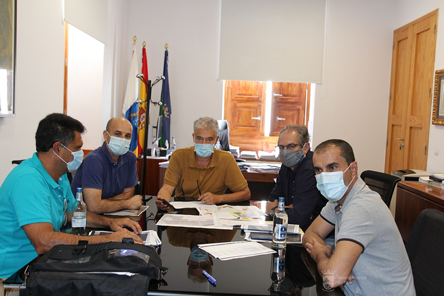 Reunión del Alcalde de Tías con Gobierno canario por la glorieta de Mácher