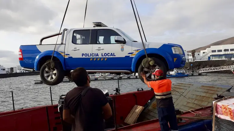 TODOTERRENO POLICÍA EN LA GRACIOSA