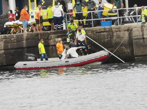 Rescatado un buzo en Puerto del Carmen 2