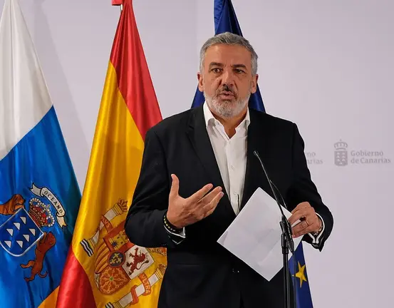 El catedrático y rector de la ULPGC, Luis Serra