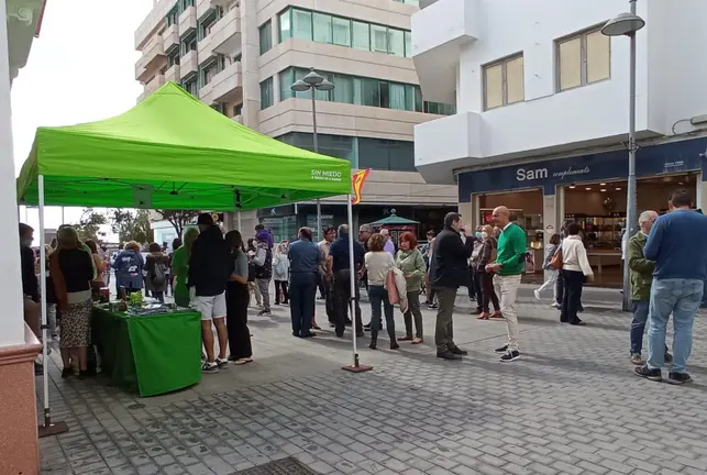 Mesa Informativa de VOX en Arrecife