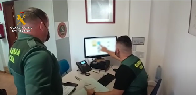 investigadores de la Guardia Civil