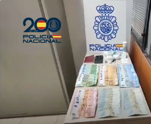 Droga y dinero intervenidos