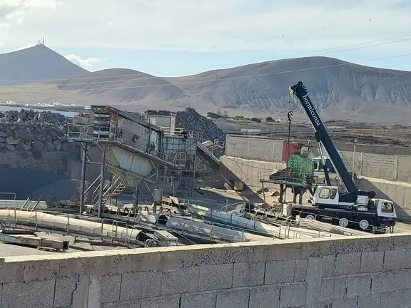 Desmantelamiento de la machacadora de HORMICONSA 2