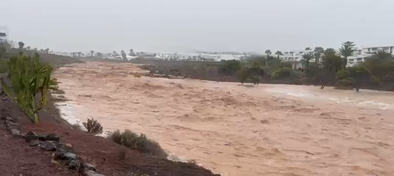 Riada por Costa Teguise