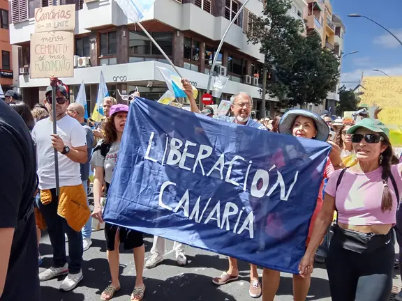 18 M Canarias 1