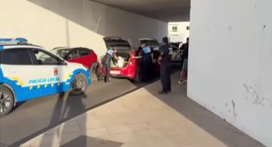 Momento de la detenci&oacute;n de los autores del hurto 2