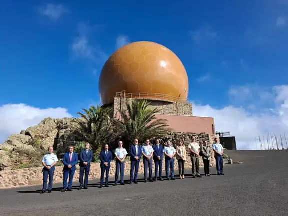 Foto grupo_recepci&oacute;n oficial del nuevo radar_EVA22