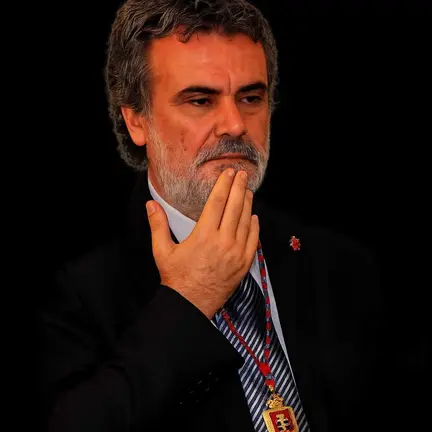 LORENZO LEMAUR (2)