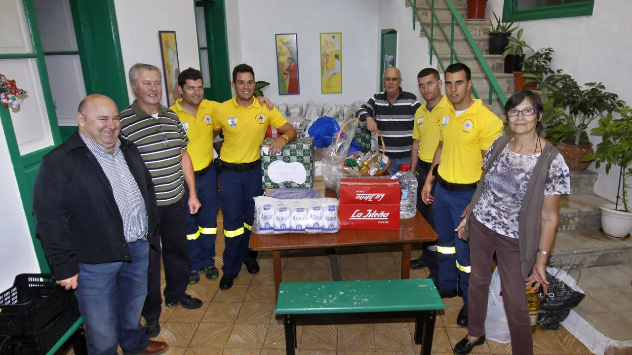 Emerlan entrega 300 juguetes a Cáritas