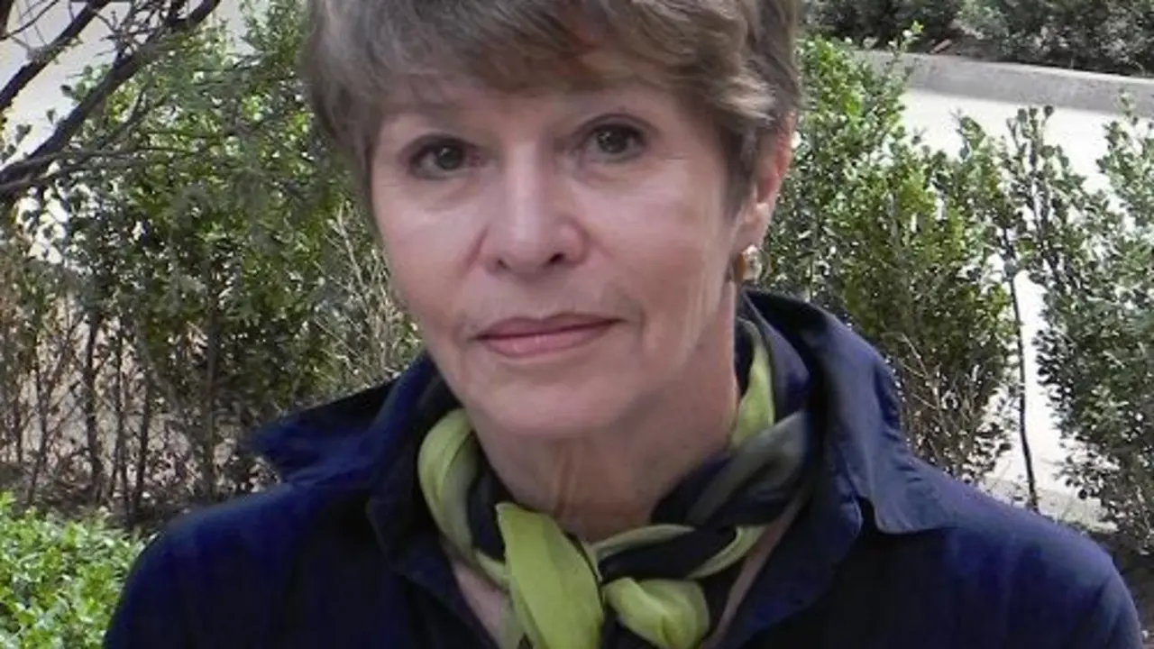 Escritora Cecilia Urbina