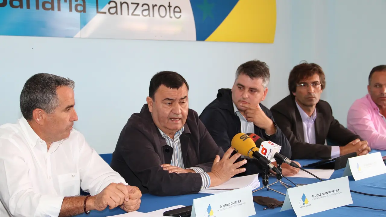 No a la militarización de las islas orientales