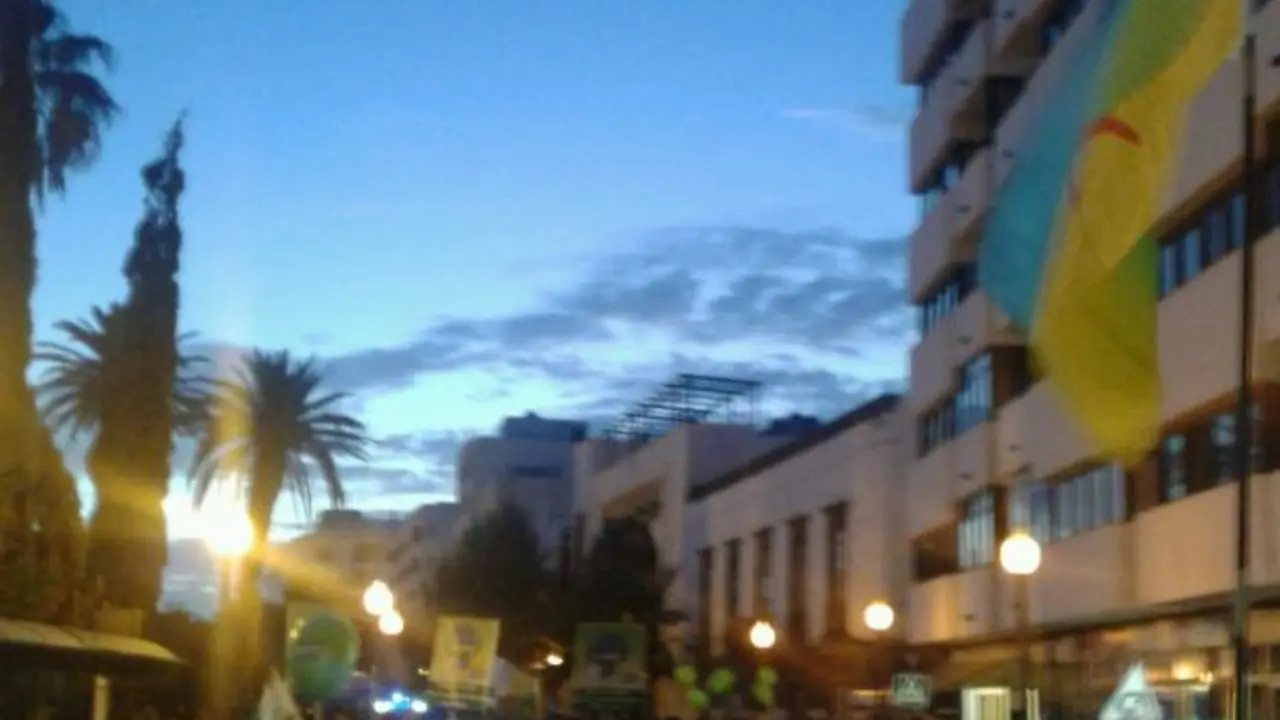 Manifestación de profesores por las calles de Arrecife
