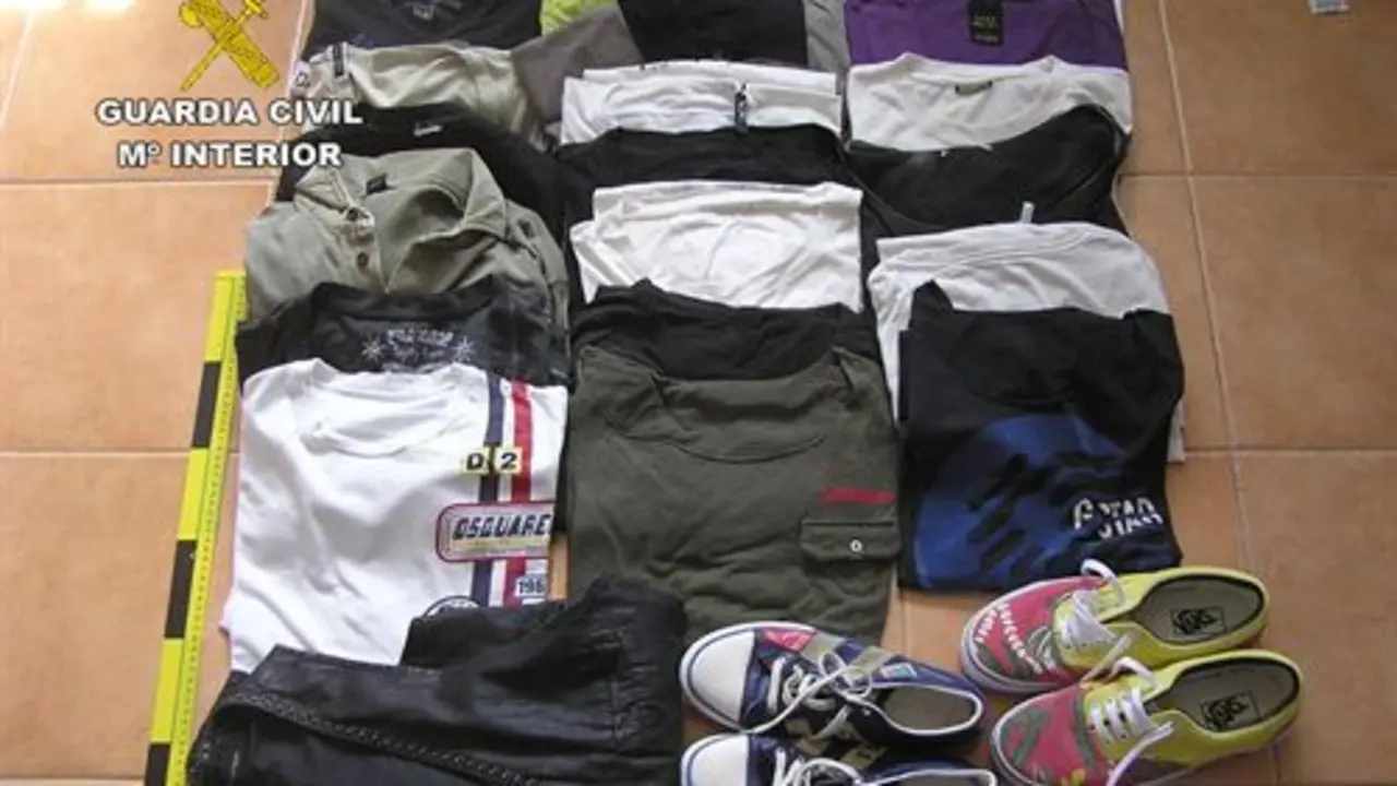 Ropa recuperada por la Guardia Civil