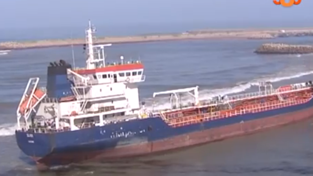 Barco encallado